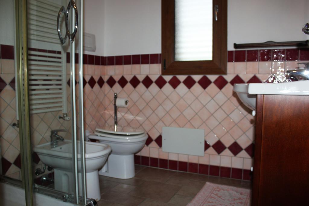 Oleandro Lotzorai Exterior foto